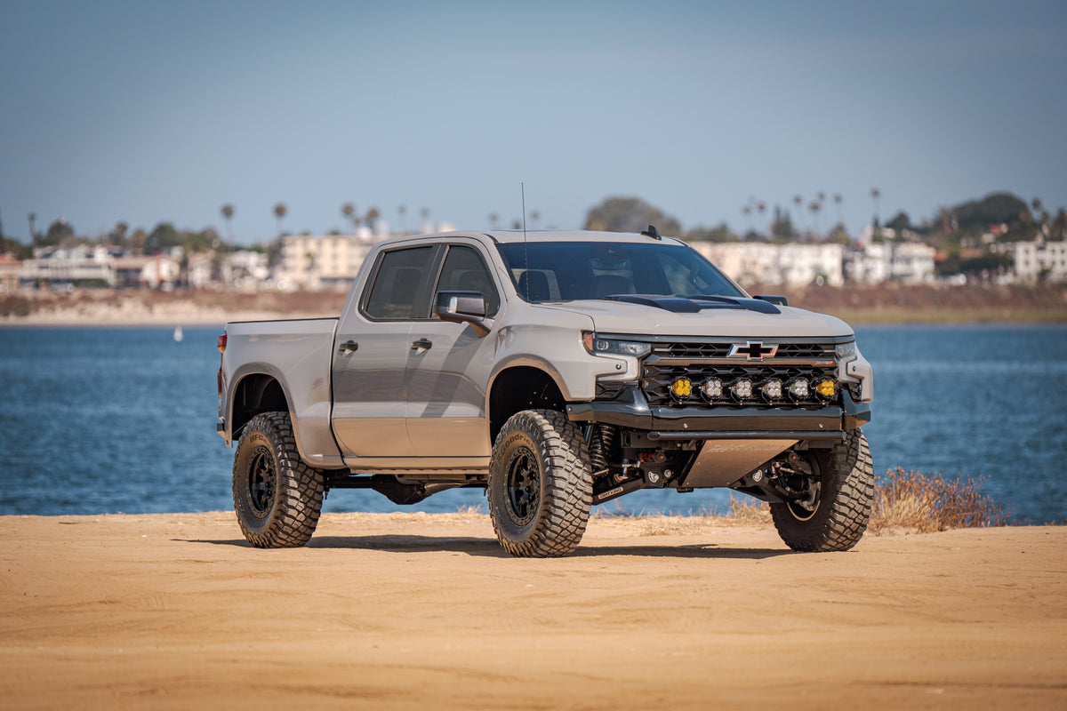 2022-2023 Chevy Silverado ZR2 Fenders – FiberwerX