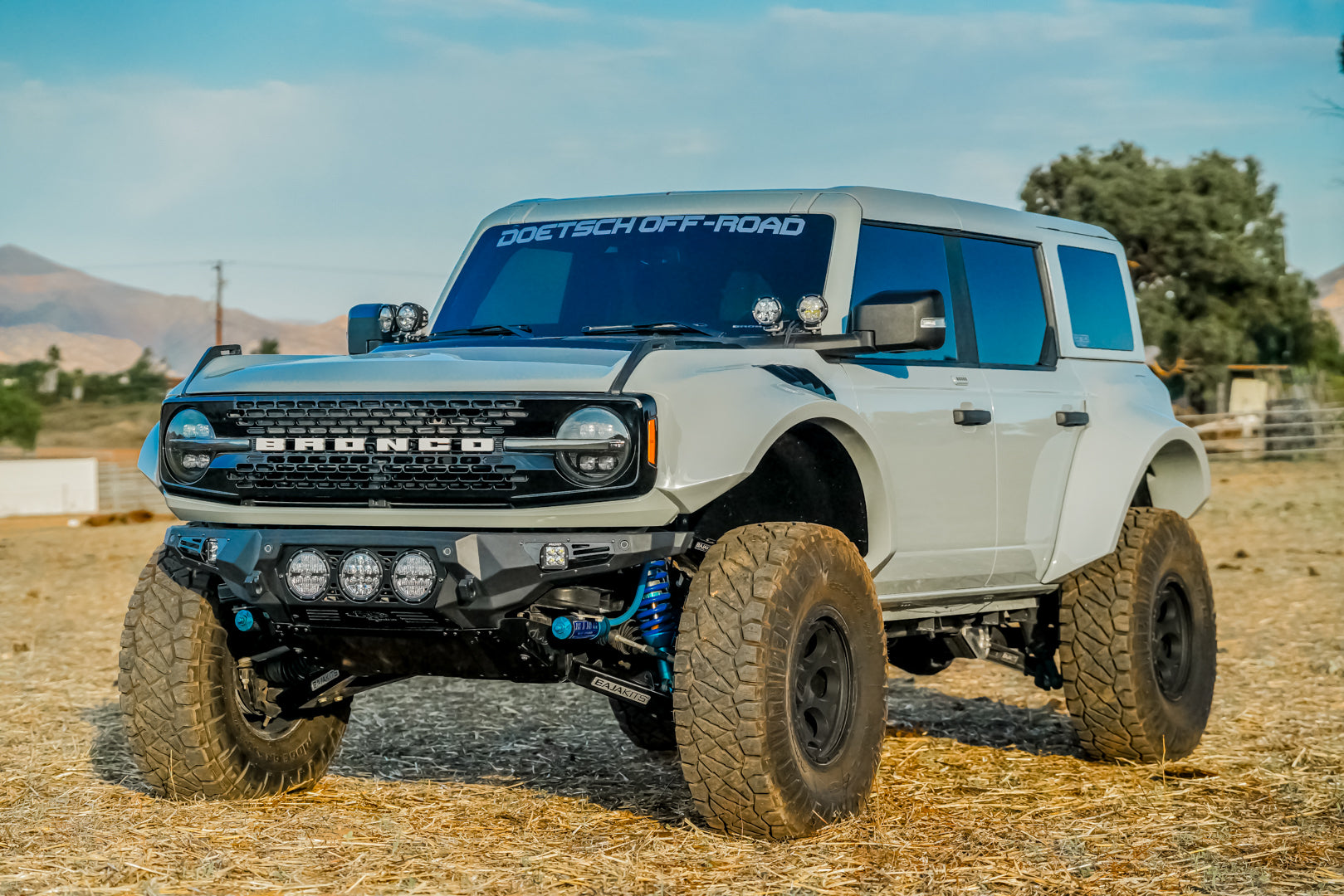 Bronco Fiberglass Body Kits