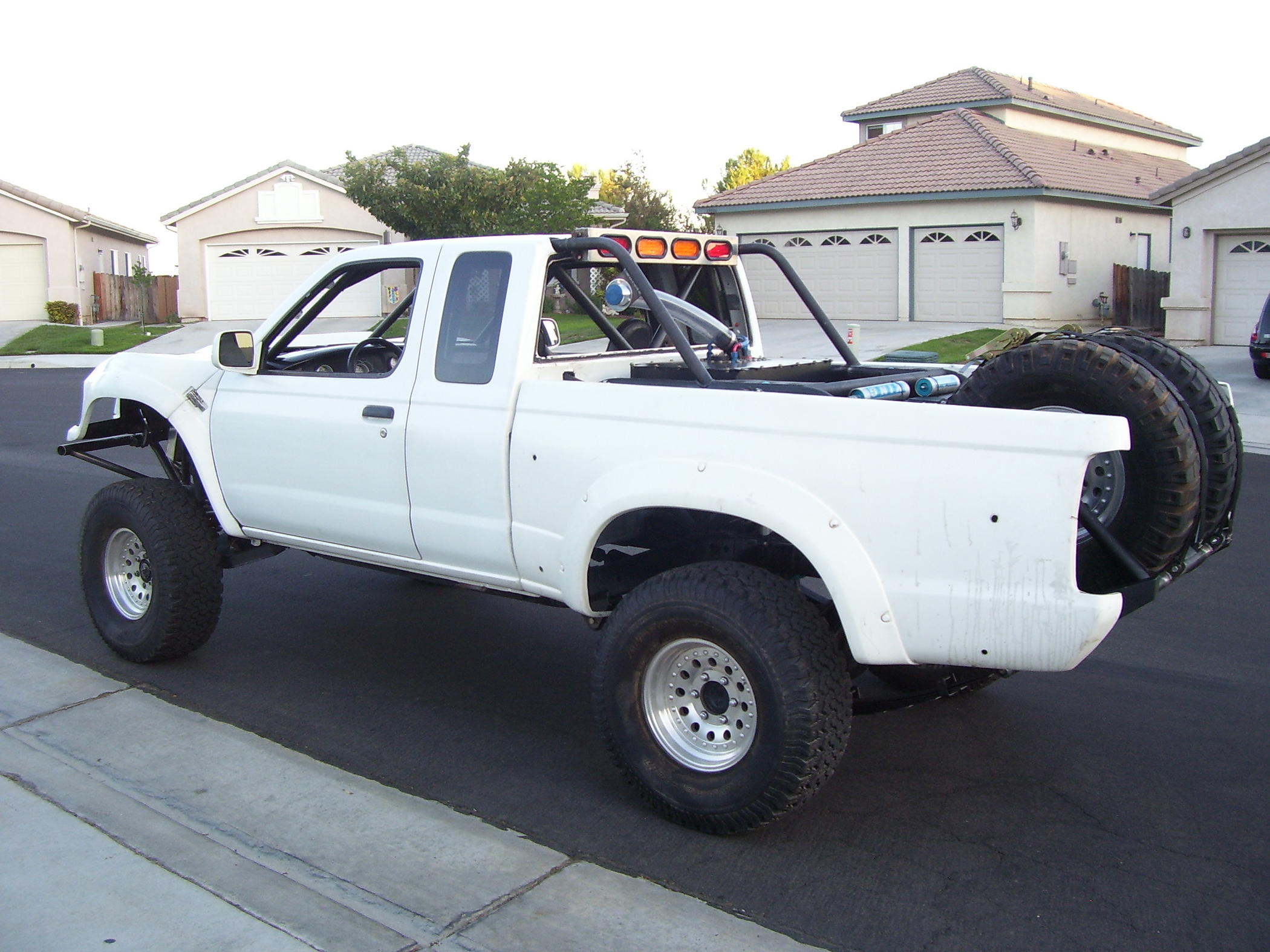 19982004 Nissan Frontier Bedsides FiberwerX